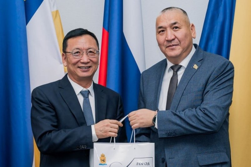 Открытие авиарейса Эрлянь (Китай) – Улан-Удэ обсудили в Бурятии администрация г. Улан-Удэ Открытие авиарейса Эрлянь (Китай) – Улан-Удэ обсудили в Бурятии администрация г. Улан-Удэ