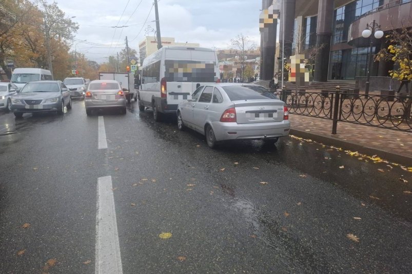 Женщина пострадала в маршрутке в центре Ставрополя Госавтоинспекция Ставрополья Женщина пострадала в маршрутке в центре Ставрополя Госавтоинспекция Ставрополья