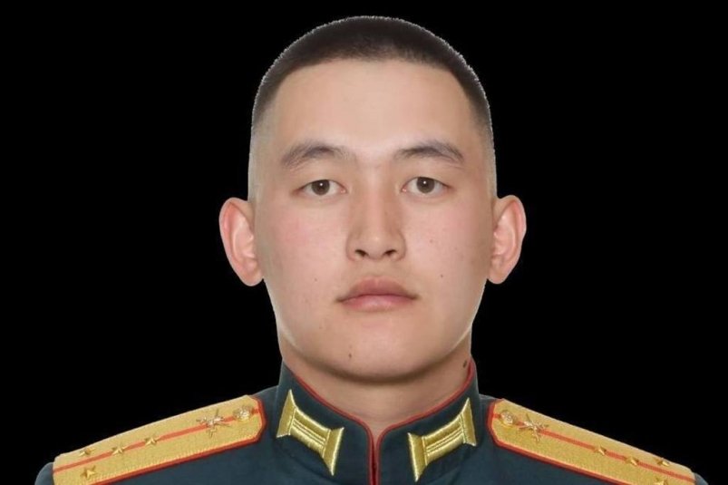 Офицер Зорикто Очиров удержал ключевые позиции в Бахмутском районе во время атаки ВСУ Минобороны России Офицер Зорикто Очиров удержал ключевые позиции в Бахмутском районе во время атаки ВСУ Минобороны России