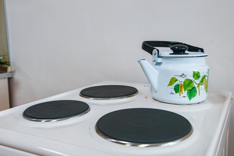 Плита, чайник, бытовая техника Илья Аверьянов, ИА PrimaMedia Плита, чайник, бытовая техника Илья Аверьянов, ИА PrimaMedia