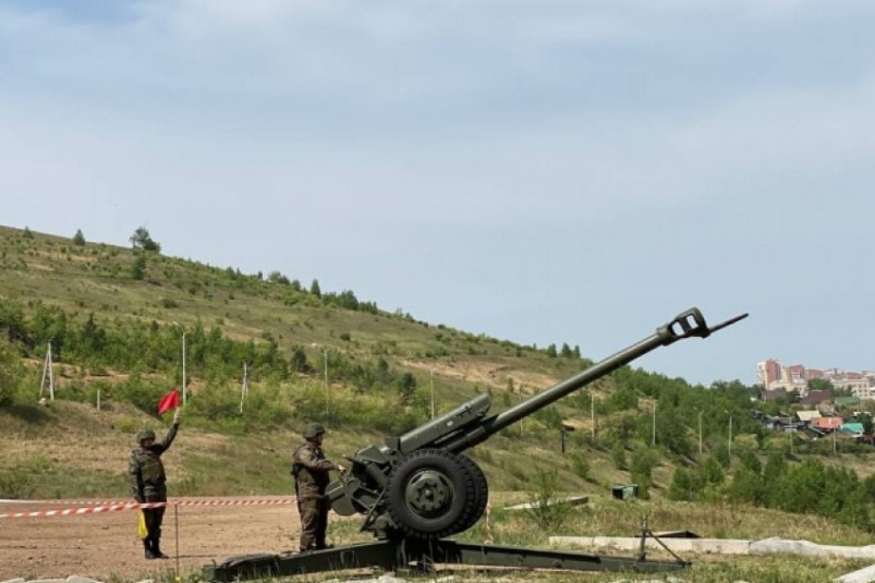 Выстрел из гаубицы Светланы Шашловой Выстрел из гаубицы Светланы Шашловой