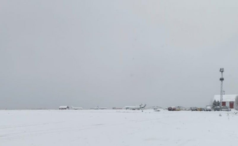 В Братске из-за снегопада закрыли аэропорт Тг-канал (18+) аэропорта Братска