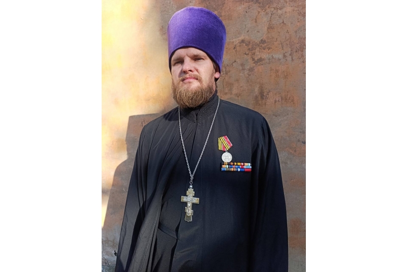 Священник казачьей бригады "Терек" из Предгорья получил медаль на СВО Telegram-канал (18+) Николая Бондаренко Священник казачьей бригады "Терек" из Предгорья получил медаль на СВО Telegram-канал (18+) Николая Бондаренко