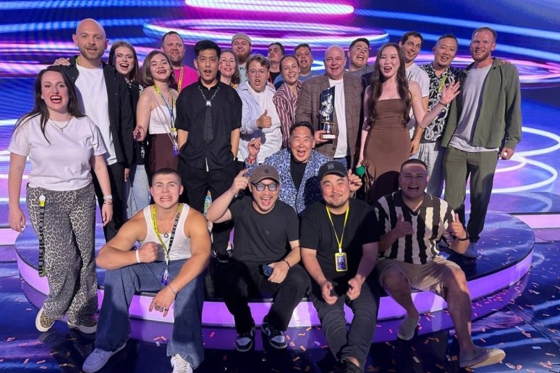 Команда "Сделано на Сахалине" на "Голосящем КиВиНе" пресс-служба агентства по делам молодежи Сахалинской области Команда "Сделано на Сахалине" на "Голосящем КиВиНе" пресс-служба агентства по делам молодежи Сахалинской области