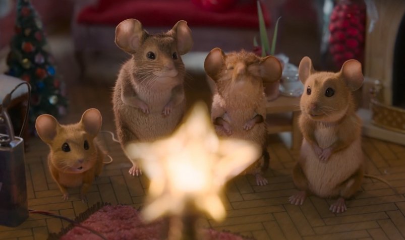 Мыши портят Рождество людям в трейлере фильма "Мышиный переполох" кадр из фильма (6+)