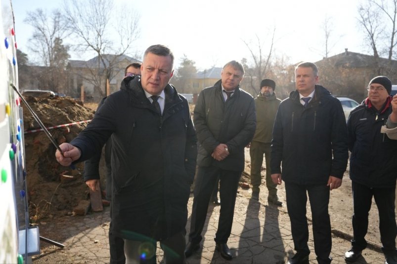 Игорь Кобзев провел выездное совещание по ремонту казачьего корпуса в Ангарске Пресс-служба правительства Приангарья