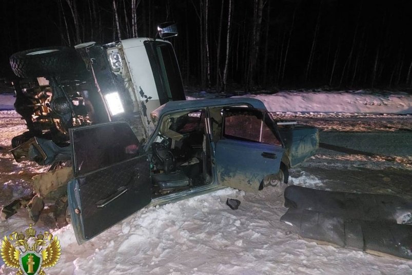 Два человека из отечественного авто погибли, водитель грузовика скрылся прокуратура Амурской области