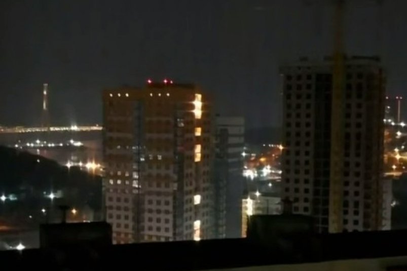 Скрин из видео t.me/gorod_vl