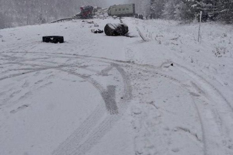 Страшное ДТП с большегрузами произошло в Куйтунском районе Тг-канал (18+) "САЯНСК.ЗИМА"