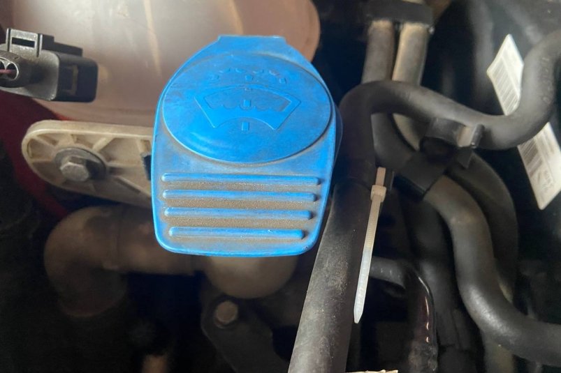 Замерзла омывайка - не пугаемся: вот как растопить самому - для разных бачков ИА SevastopolMedia