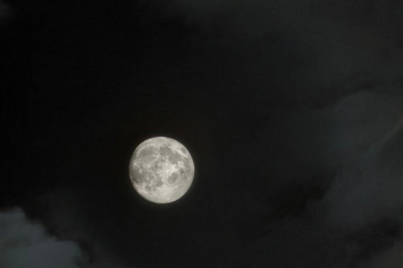 "Луна охотника" взошла над Иркутском ИА IrkutskMedia