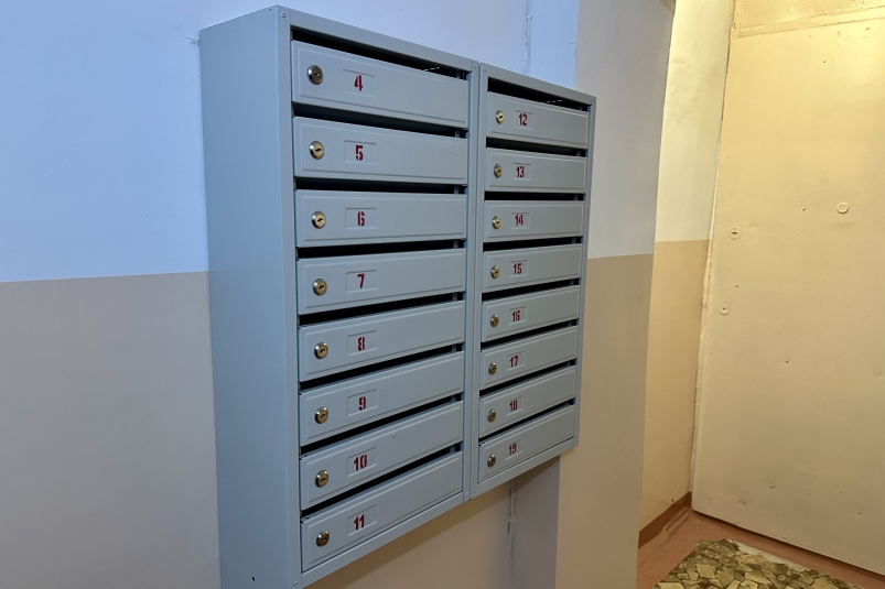 ЖКХ, коммунальные услуги, квитанции, деньги, подъезд Валерия Овдеенко, ИА PrimaMedia.ru