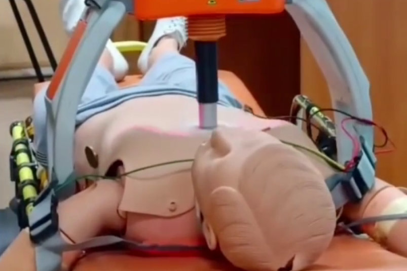 Аппарат "Арка" для сердечно-легочной реанимации пресс-служба министерства здравоохранения Камчатского края