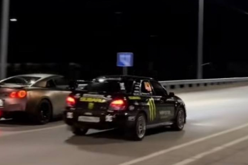 Неизвестные устроили гонки в Иркутске на Байкальском тракте Скриншот из социальной сети