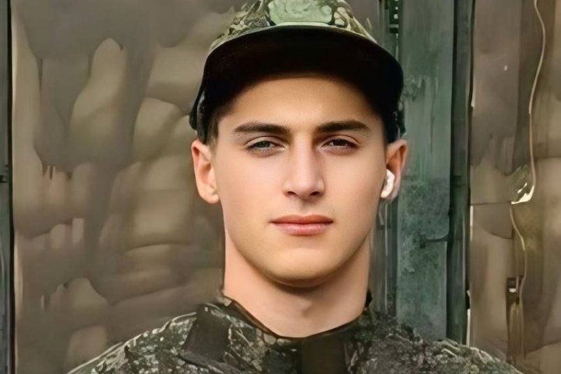 Погиб 18-летний снайпер из Бурятии, спасший троих бойцов семейный архив Суворовых