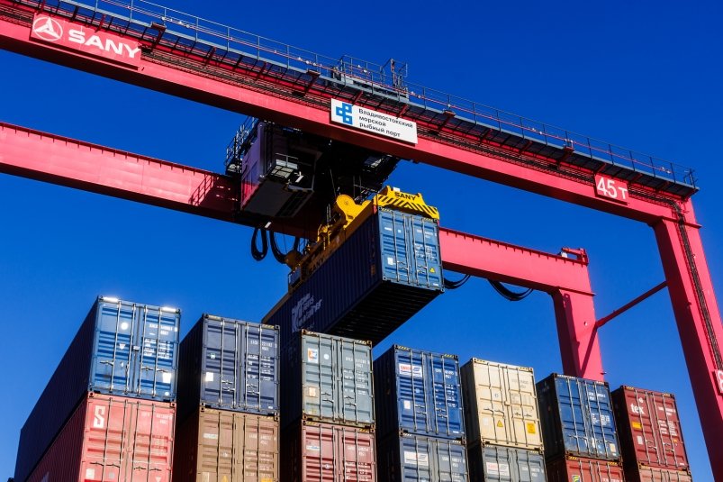 контейнеры, кран, порт, Евгений  Кулешов, ИА PrimaMedia.ru