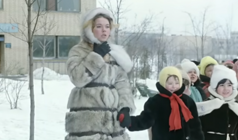 Зима близко: узнаете советские фильмы по кадрам, где уже выпал снег? - ТЕСТ Кадр из фильма "Джентльмены удачи" (12+)