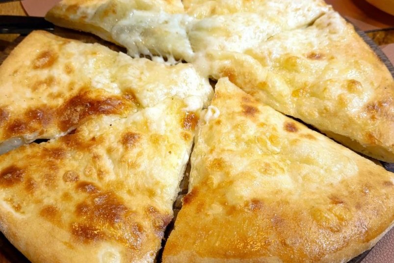 Одна лепешка на завтрак и обед: ленивый хачапури на сковороде — вкусно, как в грузинском ресторанчике ИА SevastopolMedia.ru