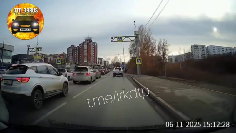 Внедорожник сбил неожиданно выбежавшего пешехода на Академической в Иркутске ДТП 38RUS