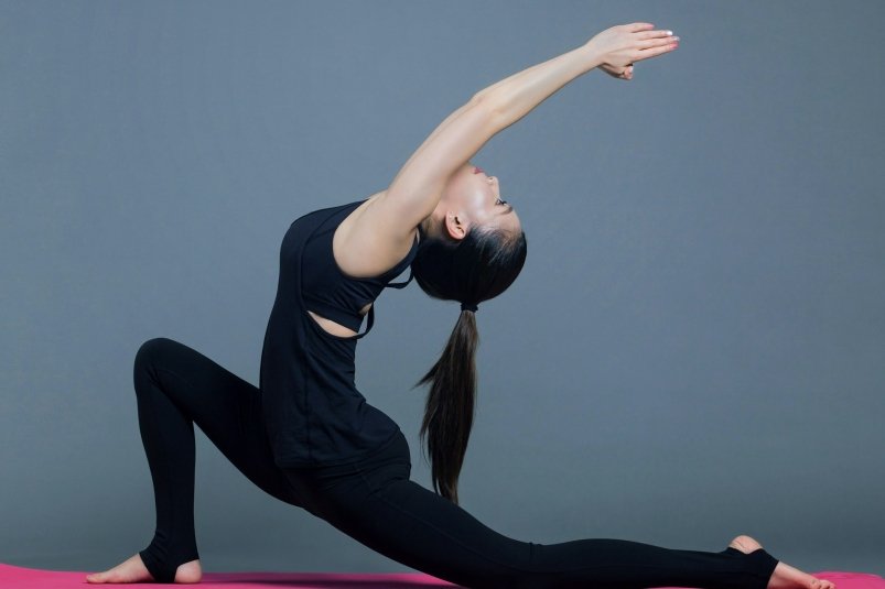 Королевская осанка за 2 недели: нужно лишь делать эти 3 упражнения на утро Alex Shaw/unsplash