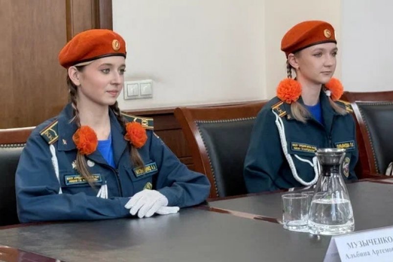 Полина Лукьянова и Альбина Музыченко Правительство Камчатского края