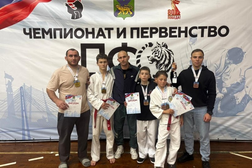10 медалей завоевали сахалинцы на чемпионате ДФО по джиу-джитсу во Владивостоке пресс-служба министерства спорта Сахалинской области