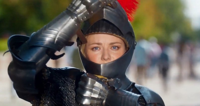 Бестселлер "К себе нежно" станет фильмом - показали первые кадры кадр из фильма (12+)