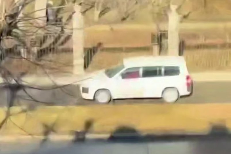 "Иркутский_автохам": от парковки "наперекосяк" до кузова в проводах ДТП 38RUS