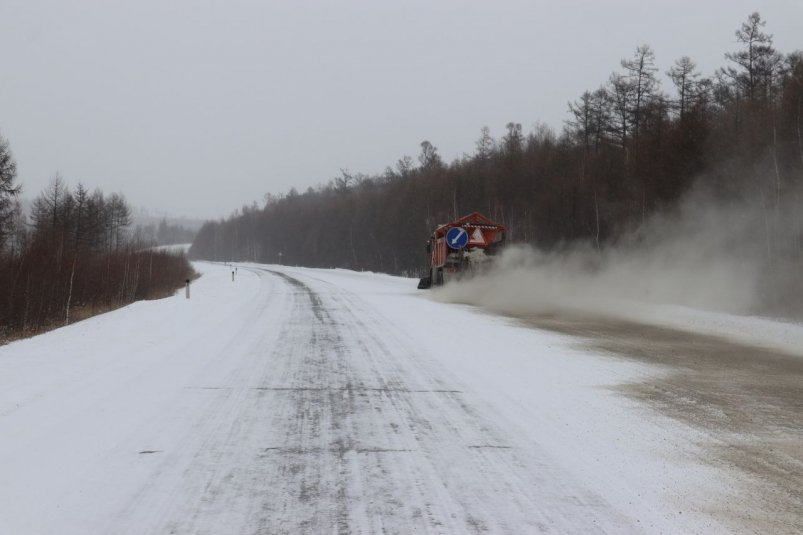 Расчистка дороги пресс-службы Упрдор "Забайкалье"