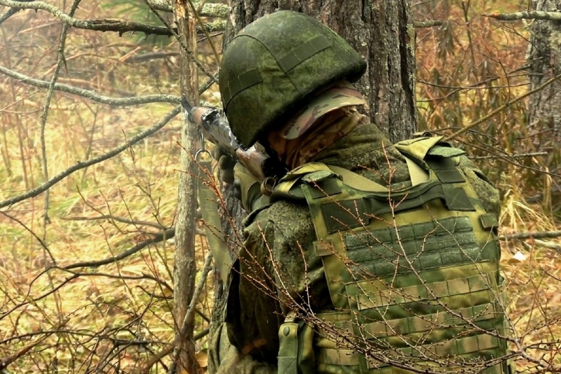 Военнослужащие на Сахалине продолжают обучаться тактическим действиям в лесополосе  пресс-служба Восточного военного округа