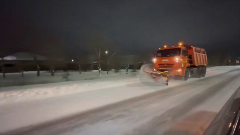 Снегопад в Улан-Удэ: убрано 40 км дорог, транспорт ходит по расписанию администрация г. Улан-Удэ