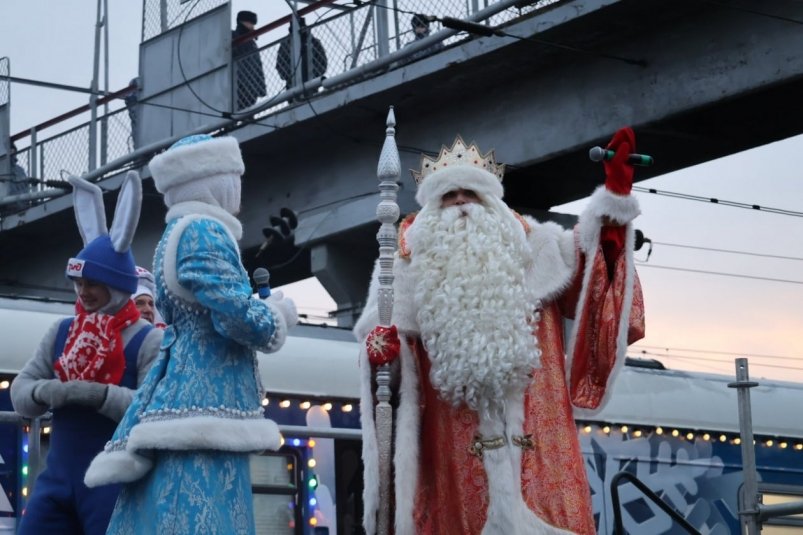 Поезд Деда Мороза в Уссурийске в 2024 году Александр Шепырев, ИА UssurMedia