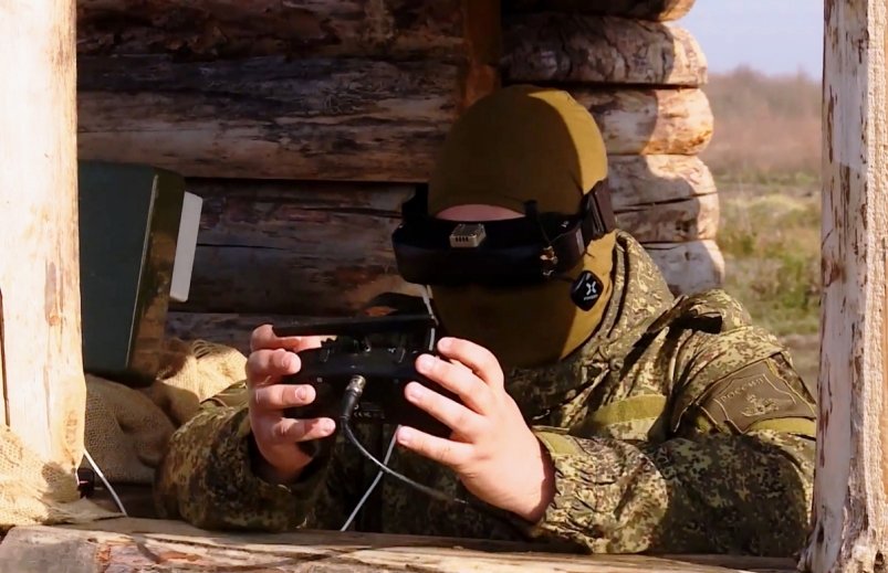 На Сахалине проходят совместные тренировки операторов БПЛА со штурмовиками пресс-служба Восточного военного округа