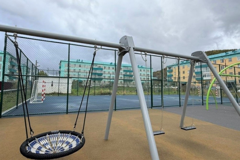 Благоустроенный двор пресс-служба министерства ЖКХ Сахалинской области