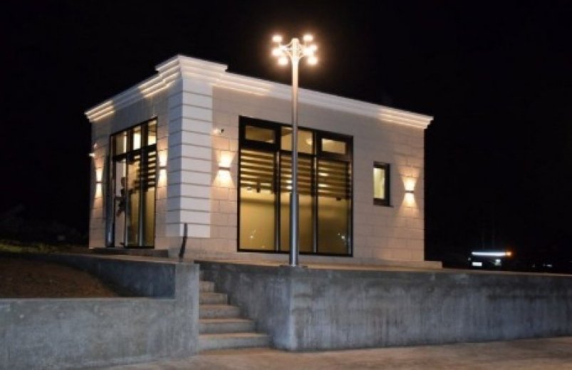 В Ангарске появились три новых теплых остановочных павильона Пресс-служба администрации АГО