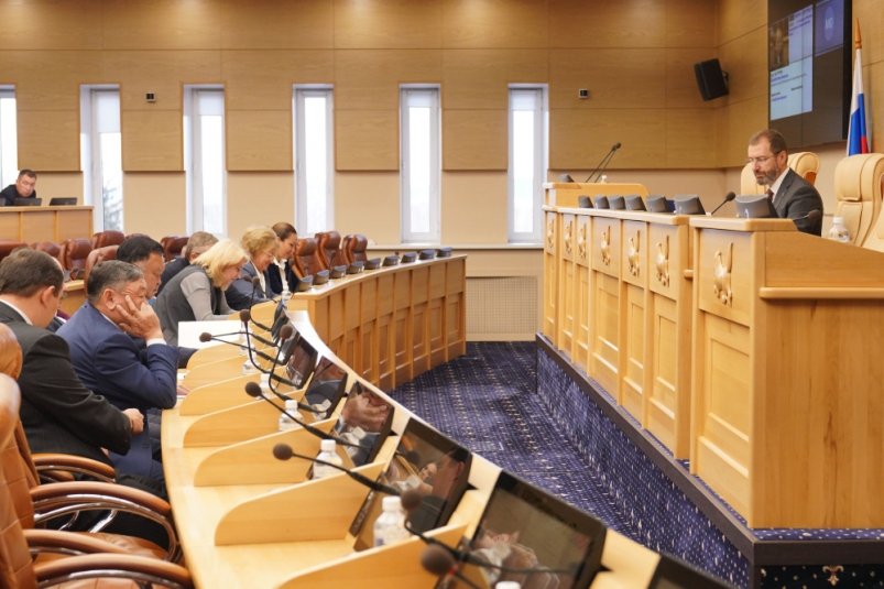 Коллегия утвердила проект повестки ноябрьской сессии Заксобрания Мария Иванова