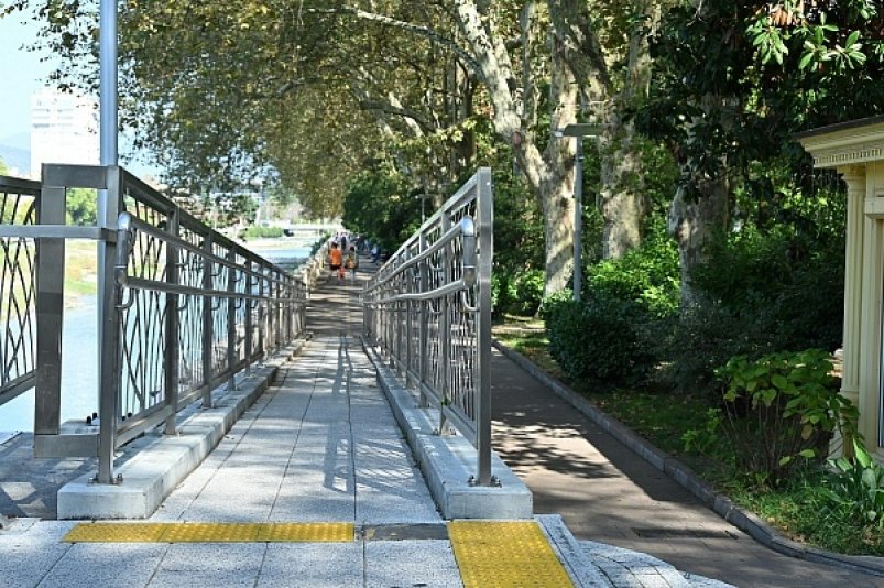 Федеральные эксперты в Сочи делятся опытом по созданию доступной среды пресс-служба администрации Сочи