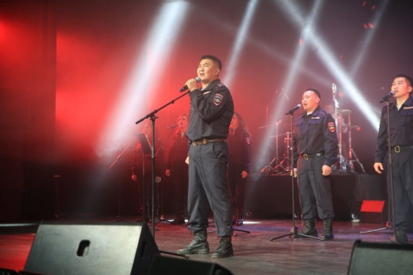 Сотрудников МВД Якутии поздравили с профессиональным праздником пресс-служба МВД по Якутии