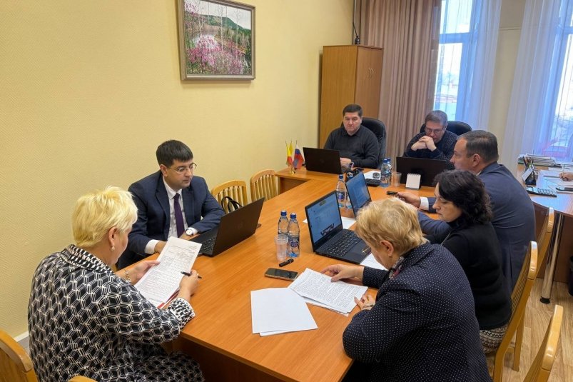 Заседание комитета тг-канал (18+) Гордумы Читы