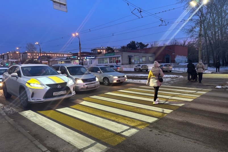 Проекцию пешеходного перехода установили на улице Чайковского в Ангарске Пресс-служба администрации АГО