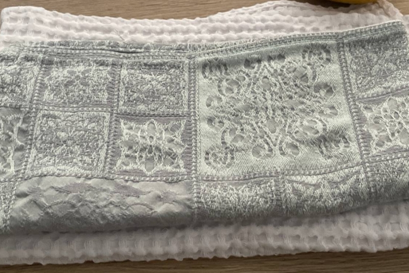 1 ложка в кипяток — и застиранные полотенца белее и мягче облака: ни пятен, ни желтизны — гениальный способ ИА SevastopolMedia.ru