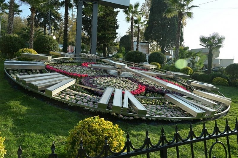Сочинские цветочные часы обновили за 15 миллионов рублей пресс-служба администрации Сочи