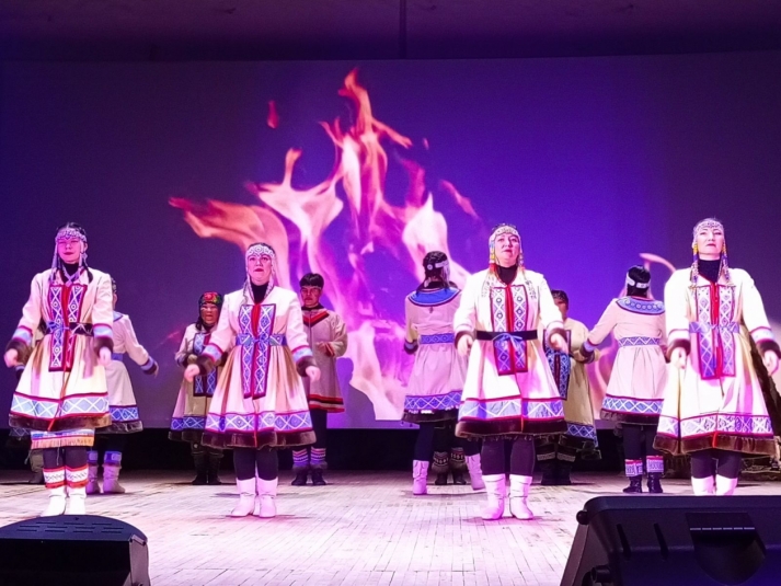 Ольский народный ансамбль "Нэлкэни" отметил 20-летие Источник