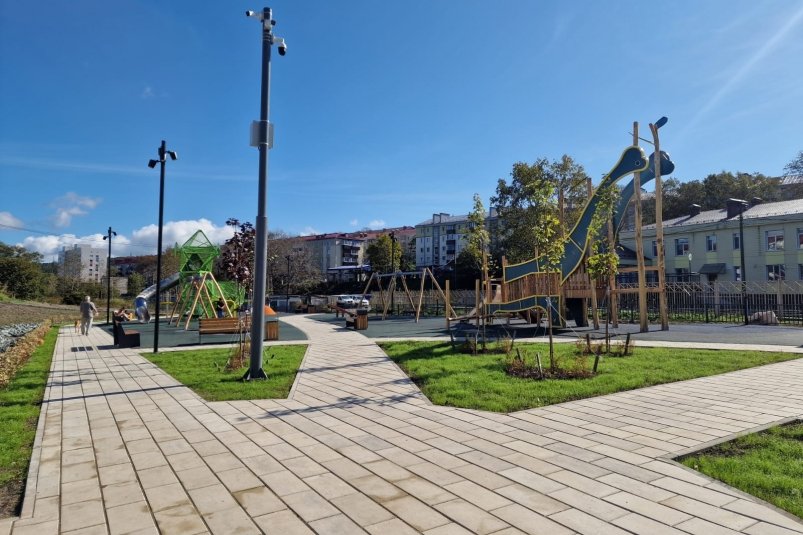 Сквер по улице Окружной в Корсакове пресс-служба министерства ЖКХ Сахалинской области