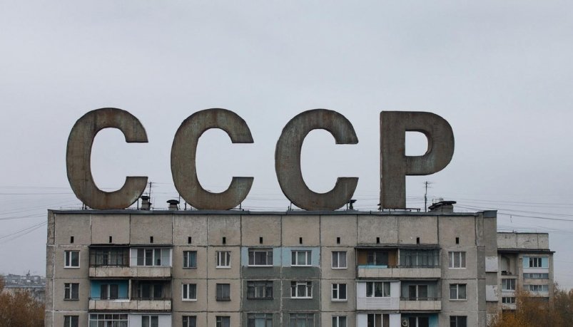 Тест, тематическая иллюстрация Kandinsky(18+) by Sber AI