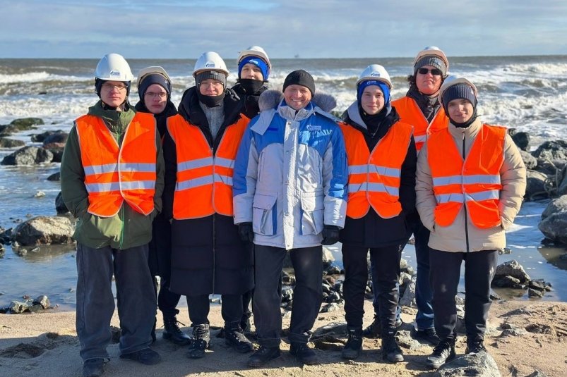 Учащиеся "Газпром-класса" побывали на Киринском месторождении "Газпром добыча шельф Южно-Сахалинск"