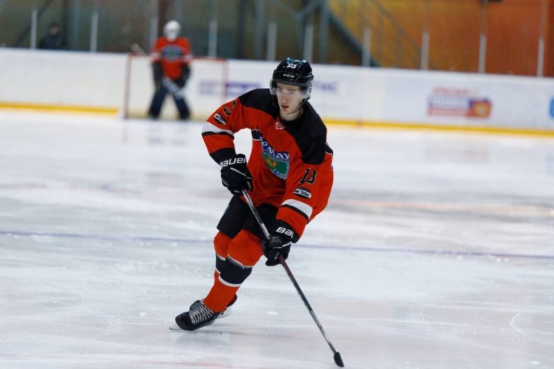 Хоккеист Тг-канал (18+) хоккейного клуба "Ермак"