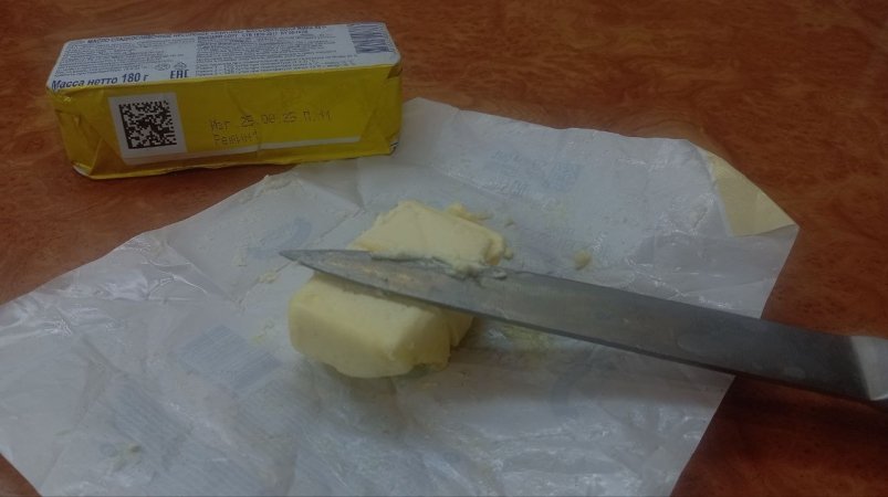 Почему экономные хозяйки не выбрасывают упаковку от масла: будете удивлены, как это работает фото автора