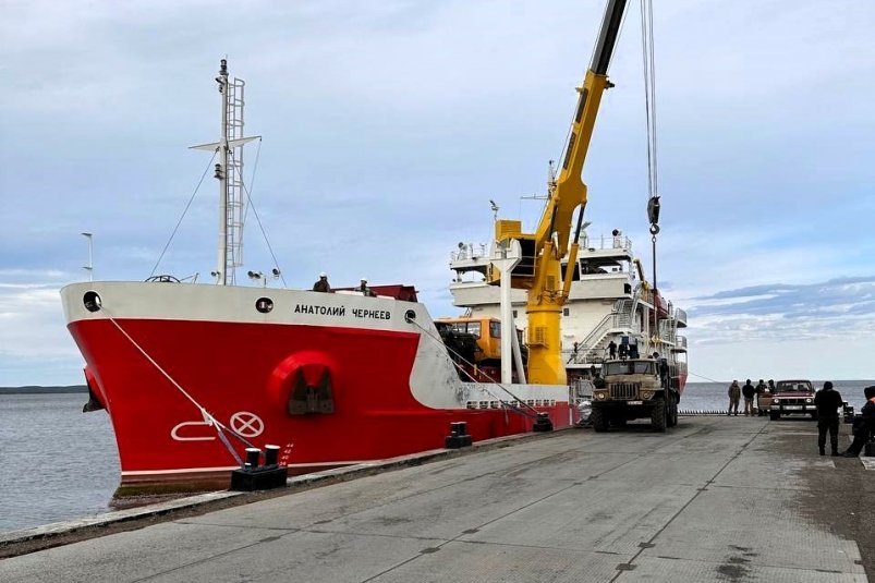 Судно  "Анатолий Чернеев" kamgov.ru