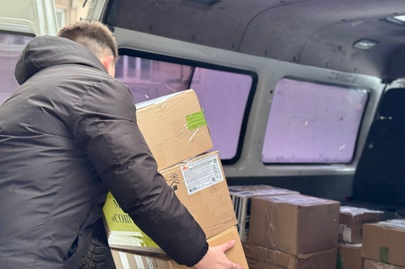 85 посылок с гуманитарной помощью отправили бойцам СВО из Ангарска Пресс-служба администрации АГО